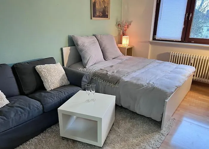 Private Room With Large Bed -Netflix And Projector