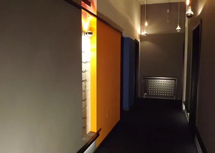 Hotel Cristall - Frankfurt City