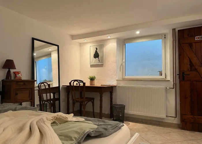 Souterrain Whg Im Einfamilienhaus -Zentral In Frankfurt