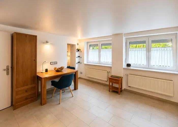 Business Apartment In Sachsenhausen, Ruhig, Moebliert Und Perfekt Angebunden