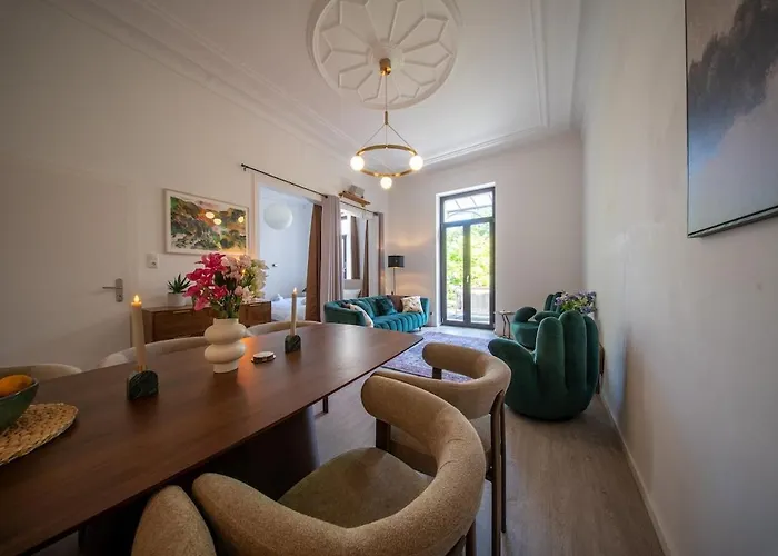 115 M2 Design-Loft Mit 3 Sz, Beamer & Balkon